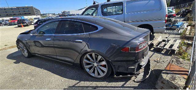 Bateria trakcyjna HV Tesla Model S 85 kWh 2015 · 1063792-00-B