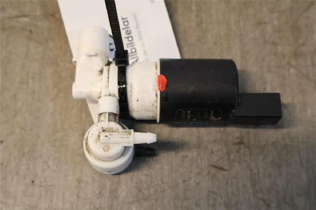 Spylerpumpe Frontrute – bilde 1