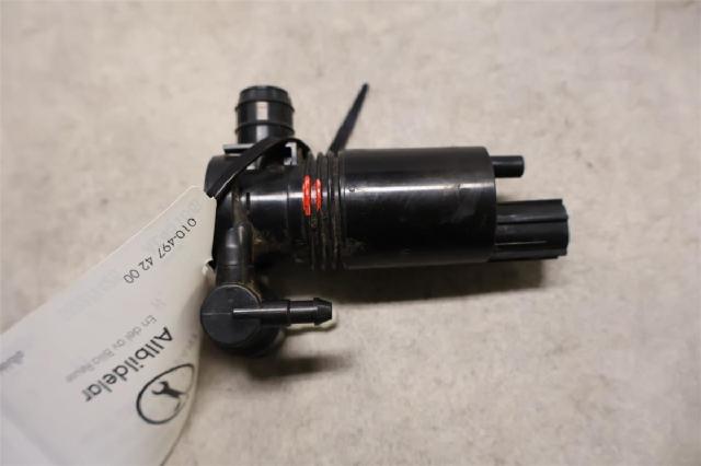 Spylerpumpe Frontrute – bilde 1