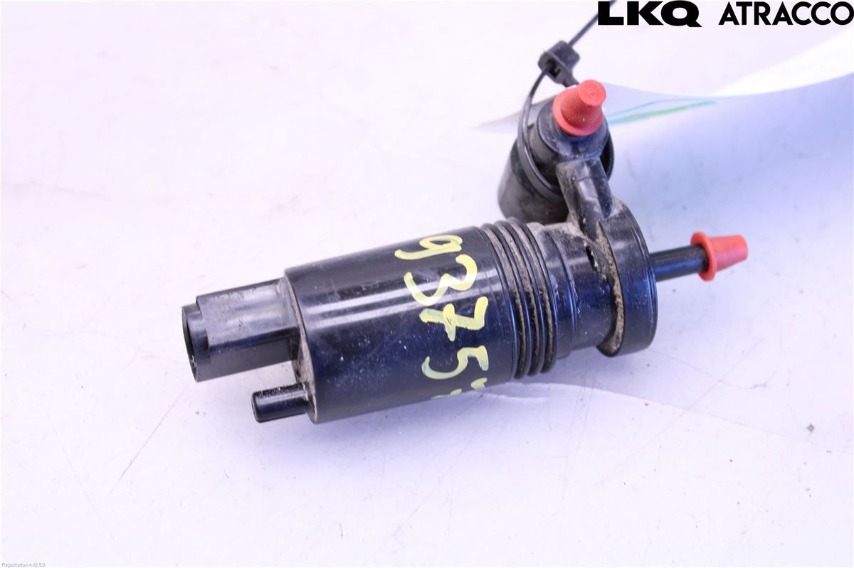 Spylerpumpe Frontrute – bilde 1