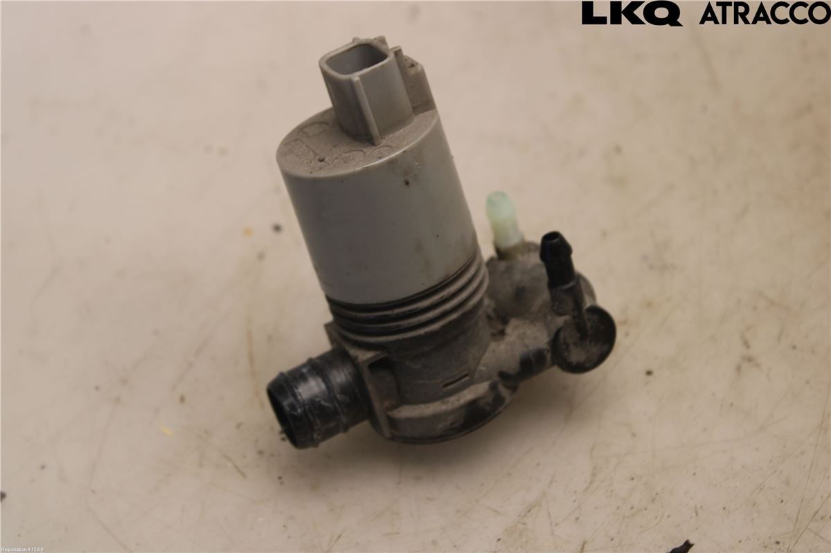 Spylerpumpe Frontrute – bilde 1