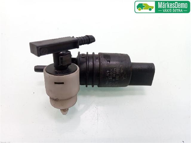 Spylerpumpe Frontrute – bilde 1