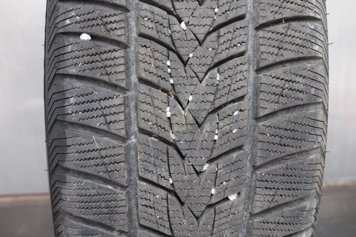 Dekk 17 215/55-17 – bilde 3