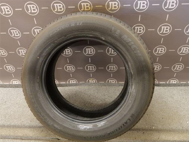 Dekk 17 235/60-17 – bilde 1