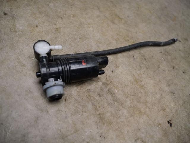 Spylerpumpe Frontrute – bilde 1
