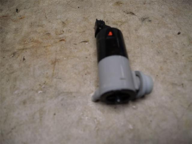 Spylerpumpe Frontrute – bilde 1