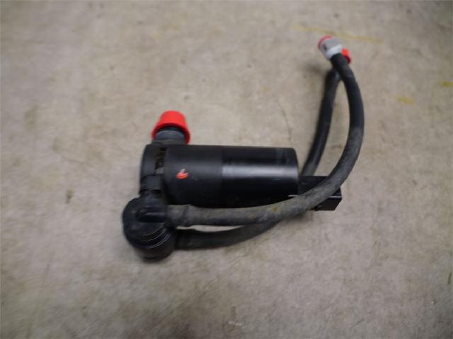 Spylerpumpe Frontrute – bilde 1