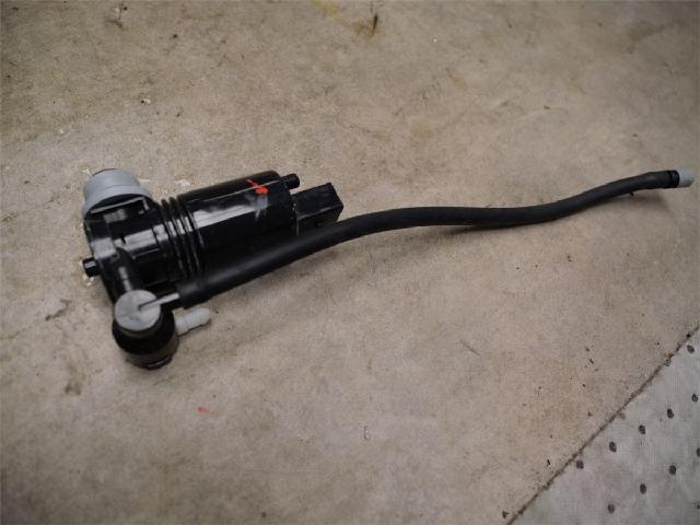 Spylerpumpe Frontrute – bilde 1