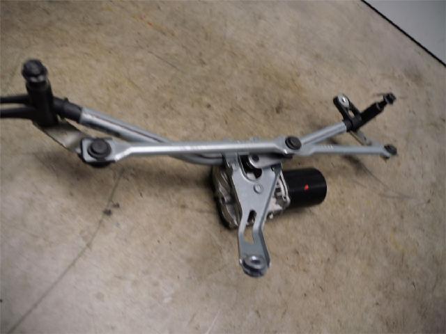 Viskermotor Frontrute – bilde 1