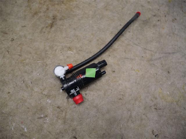 Spylerpumpe Frontrute – bilde 1