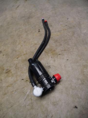 Spylerpumpe Frontrute – bilde 1