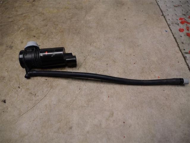 Spylerpumpe Frontrute – bilde 1