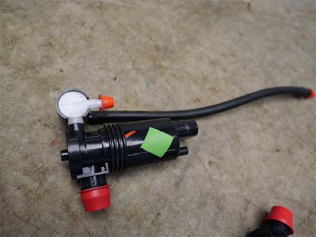Spylerpumpe Frontrute – bilde 1