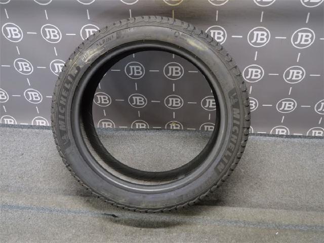 Dekk 18 235/45-18 – bilde 1