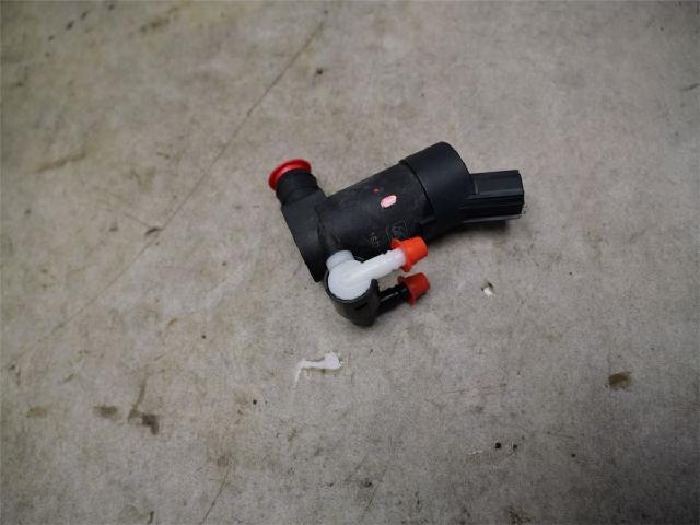 Spylerpumpe Frontrute – bilde 1