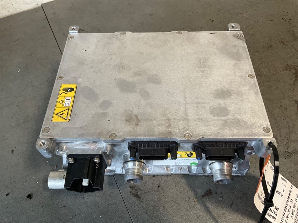 On-board charger OBC Mercedes C 205 2016 · A 000 900 11 08
