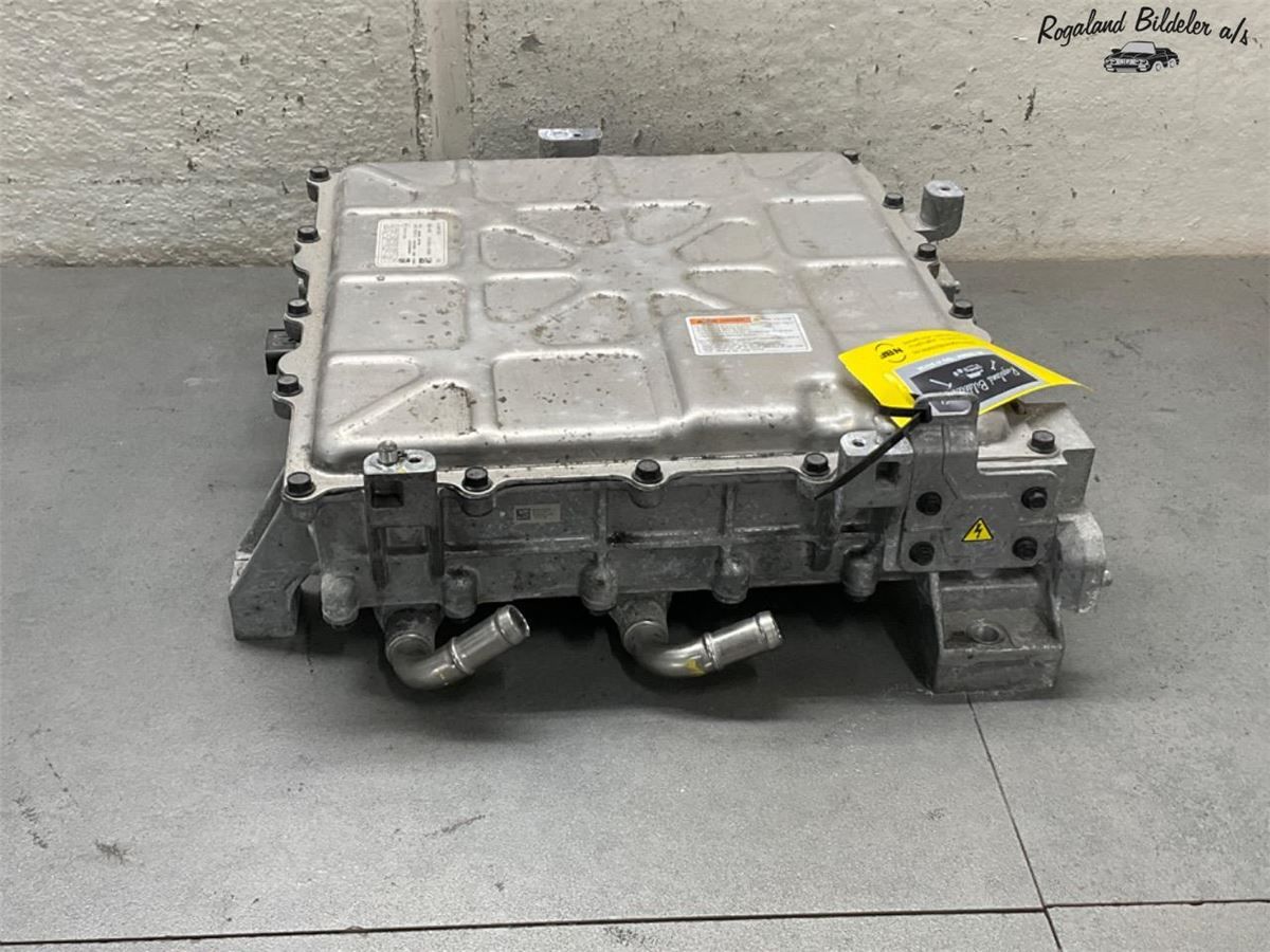 On-board charger OBC Hyundai Ioniq AE 2017 · 36400-0E150 - Fotografie 1