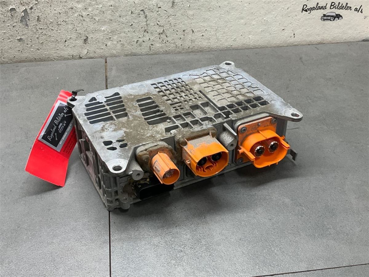 On-board charger OBC Mercedes EQB X243 2022 · A 000 900 81 42 - Fotografie 1