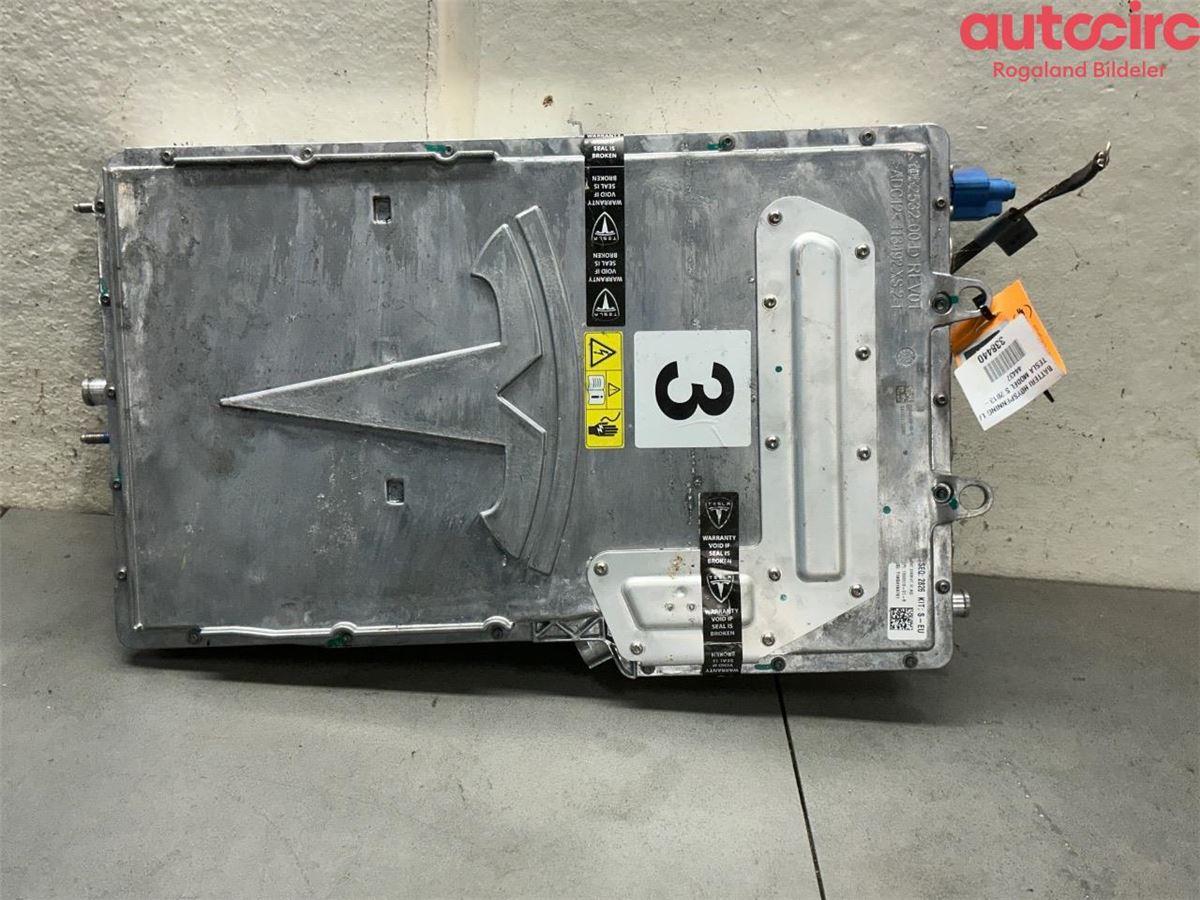 Ładowarka OBC Tesla Model S 2018 · 103564701C