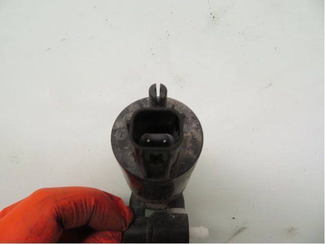 Spylerpumpe Frontrute – bilde 3