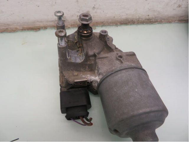 Viskermotor Frontrute – bilde 1