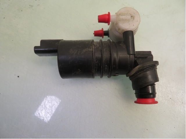Spylerpumpe Frontrute – bilde 1