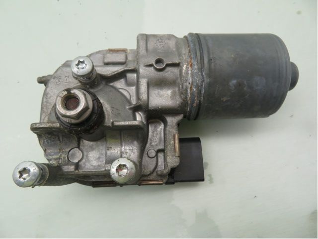 Viskermotor Frontrute – bilde 1