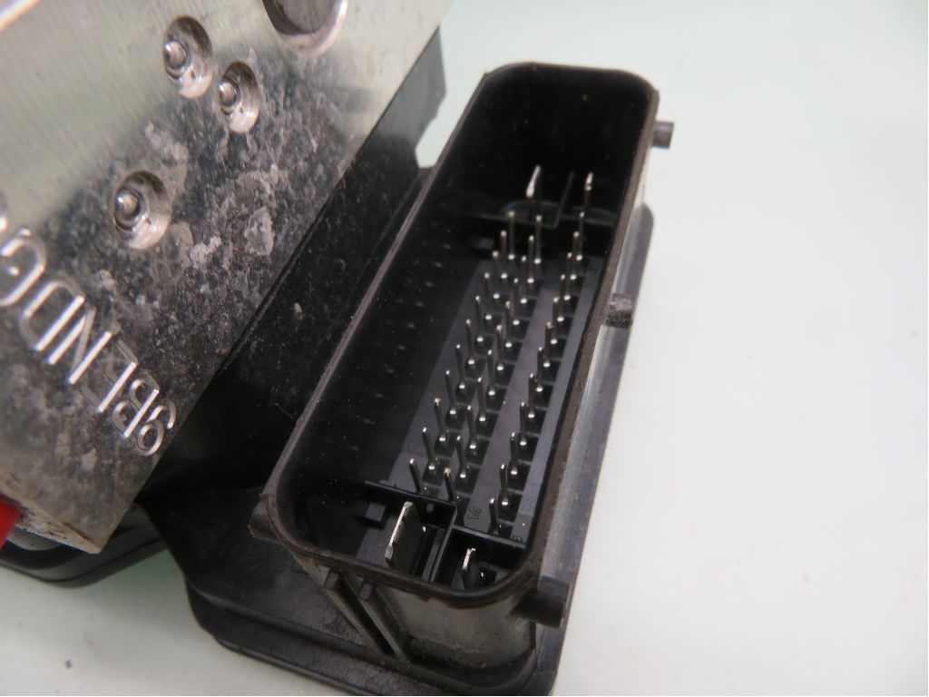 ABS Hydraulikkaggregat – bilde 2