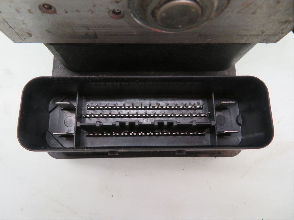 ABS Hydraulikkaggregat – bilde 2
