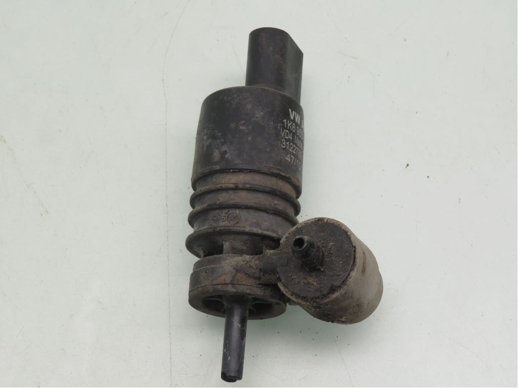 Spylerpumpe Frontrute – bilde 1