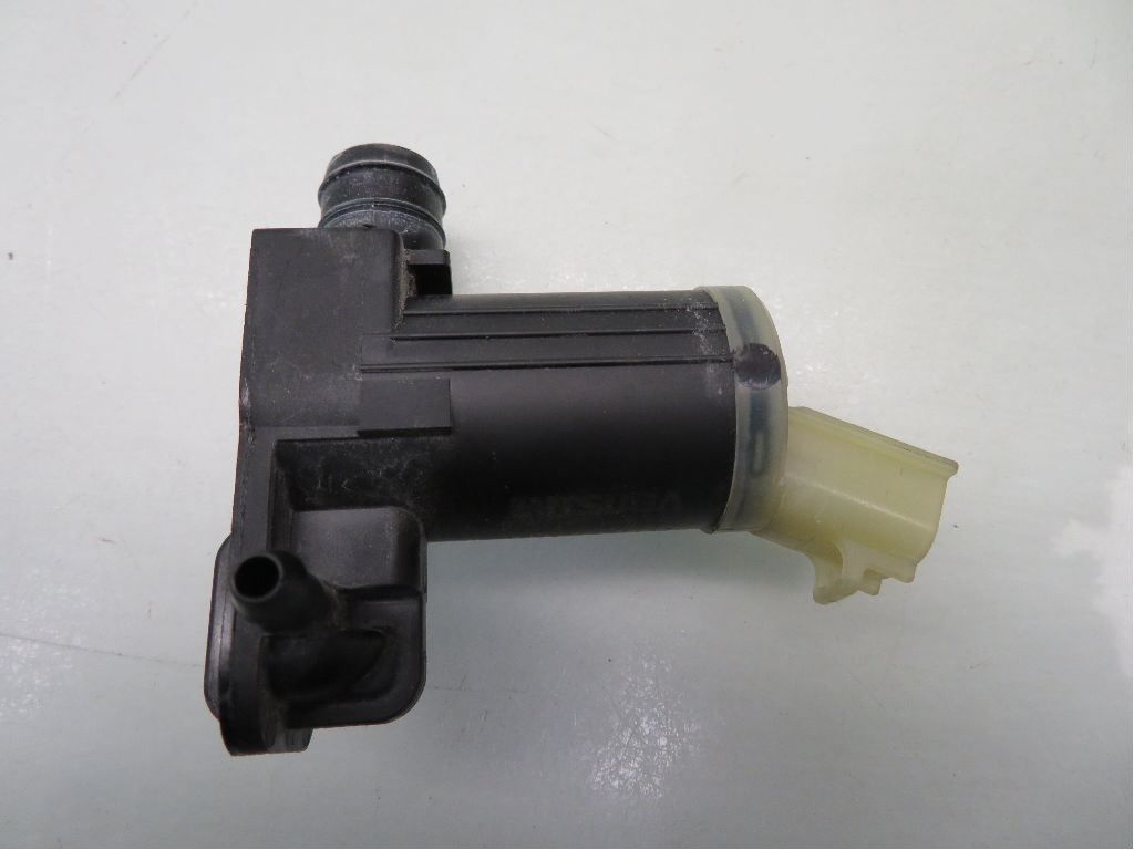 Spylerpumpe Frontrute – bilde 1