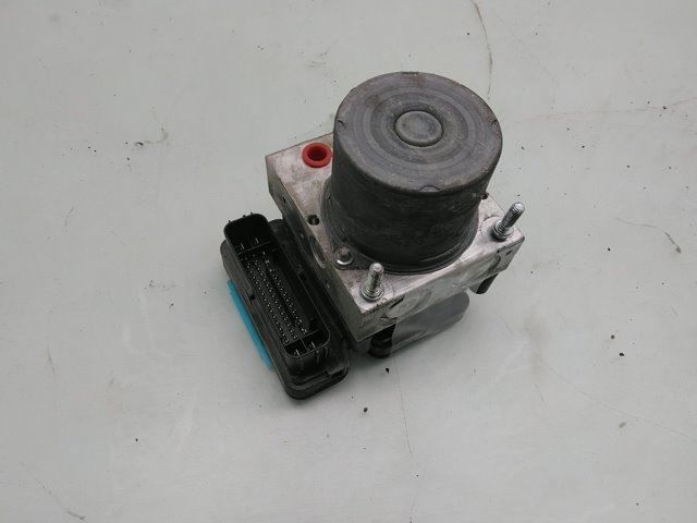 ABS Hydraulikkaggregat – bilde 1
