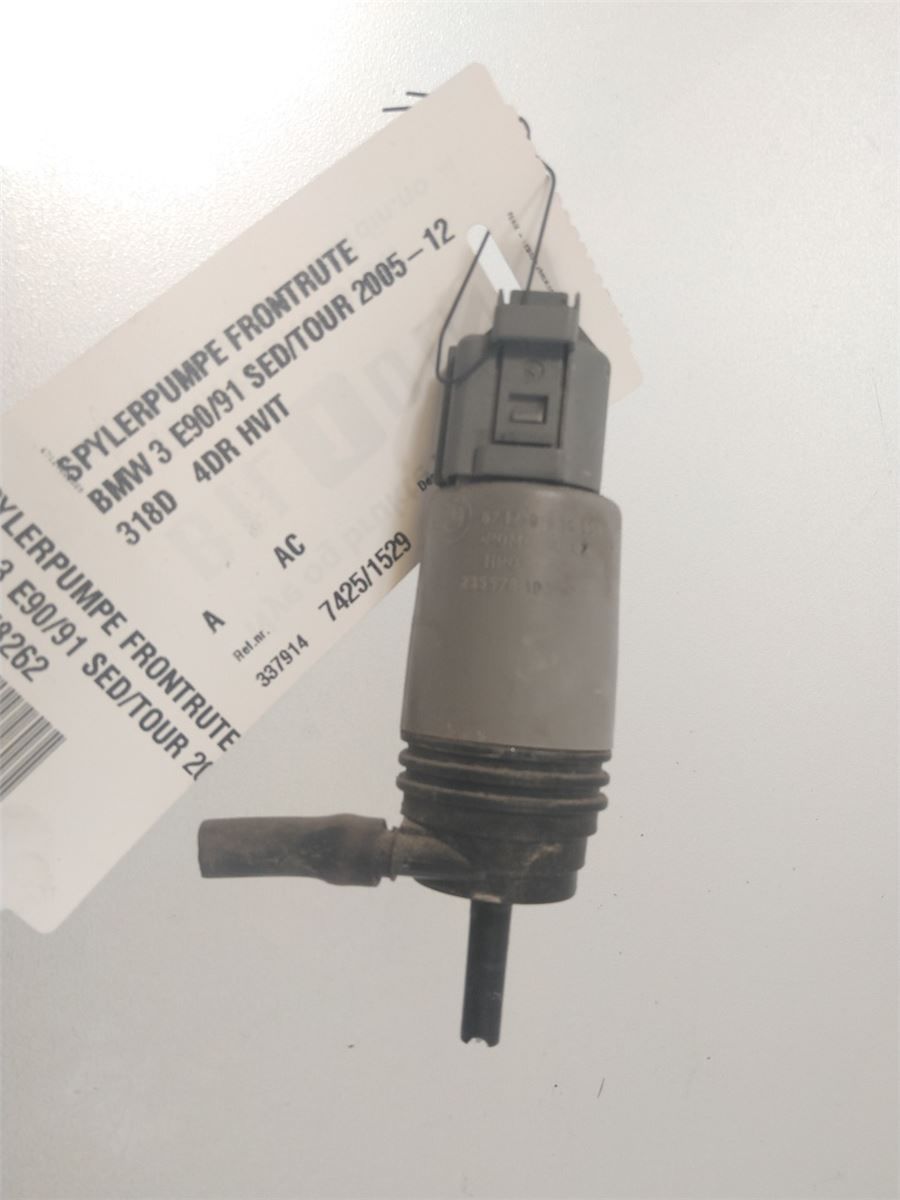 Spylerpumpe Frontrute – bilde 1