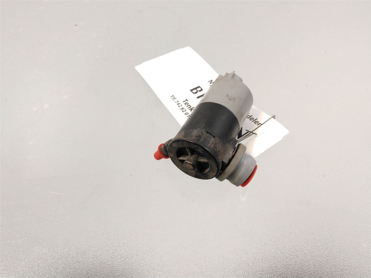 Spylerpumpe Frontrute – bilde 1