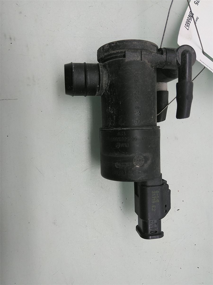 Spylerpumpe Frontrute – bilde 2