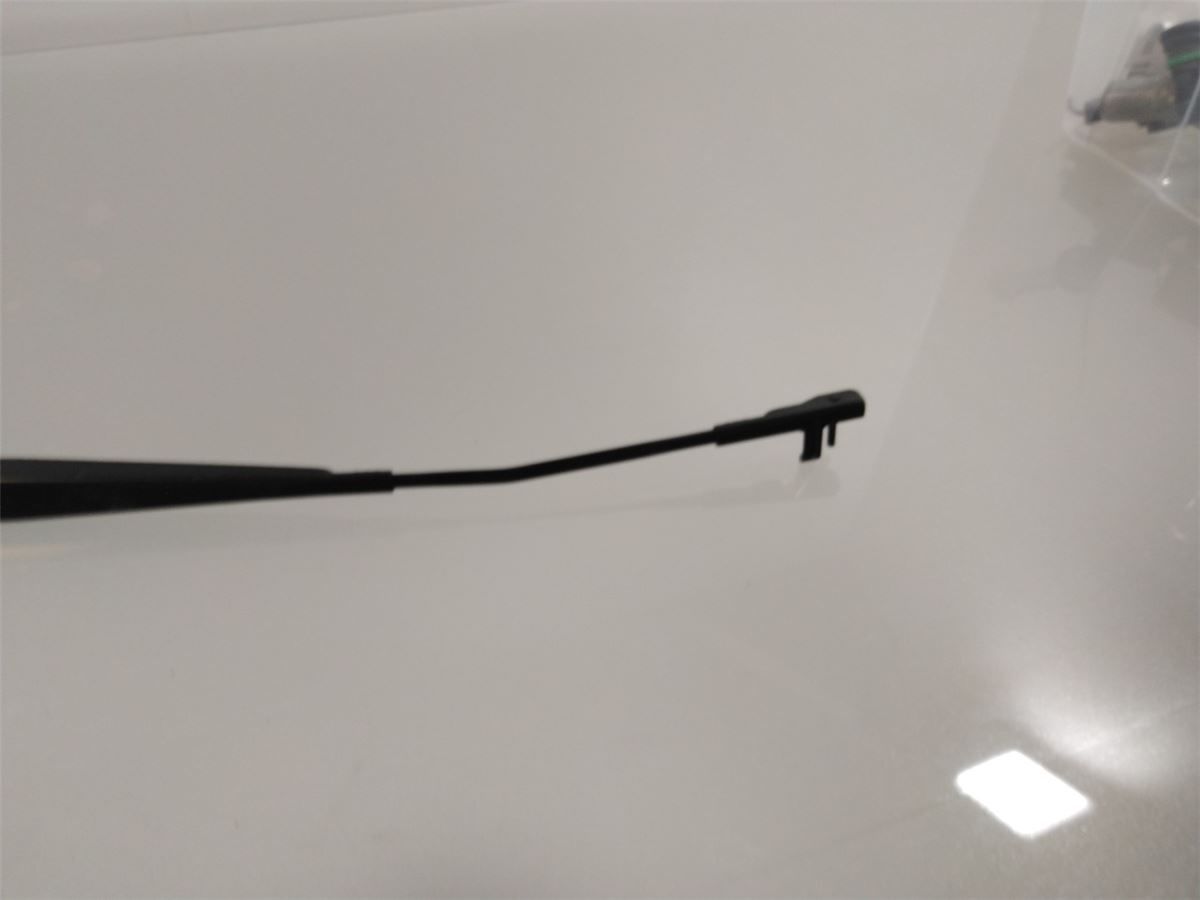 Viskerarm / Armer Frontrute – bilde 1