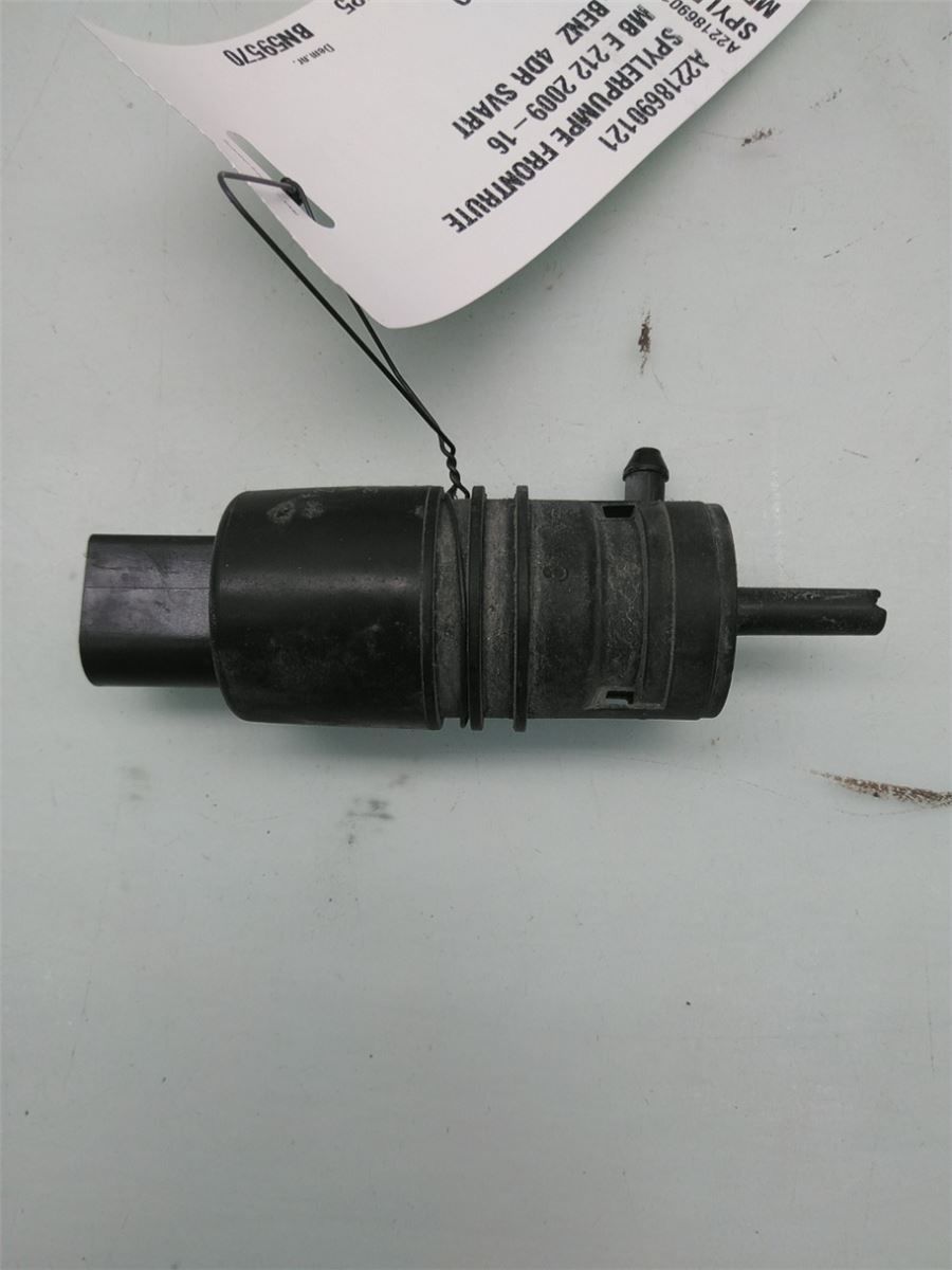 Spylerpumpe Frontrute – bilde 1