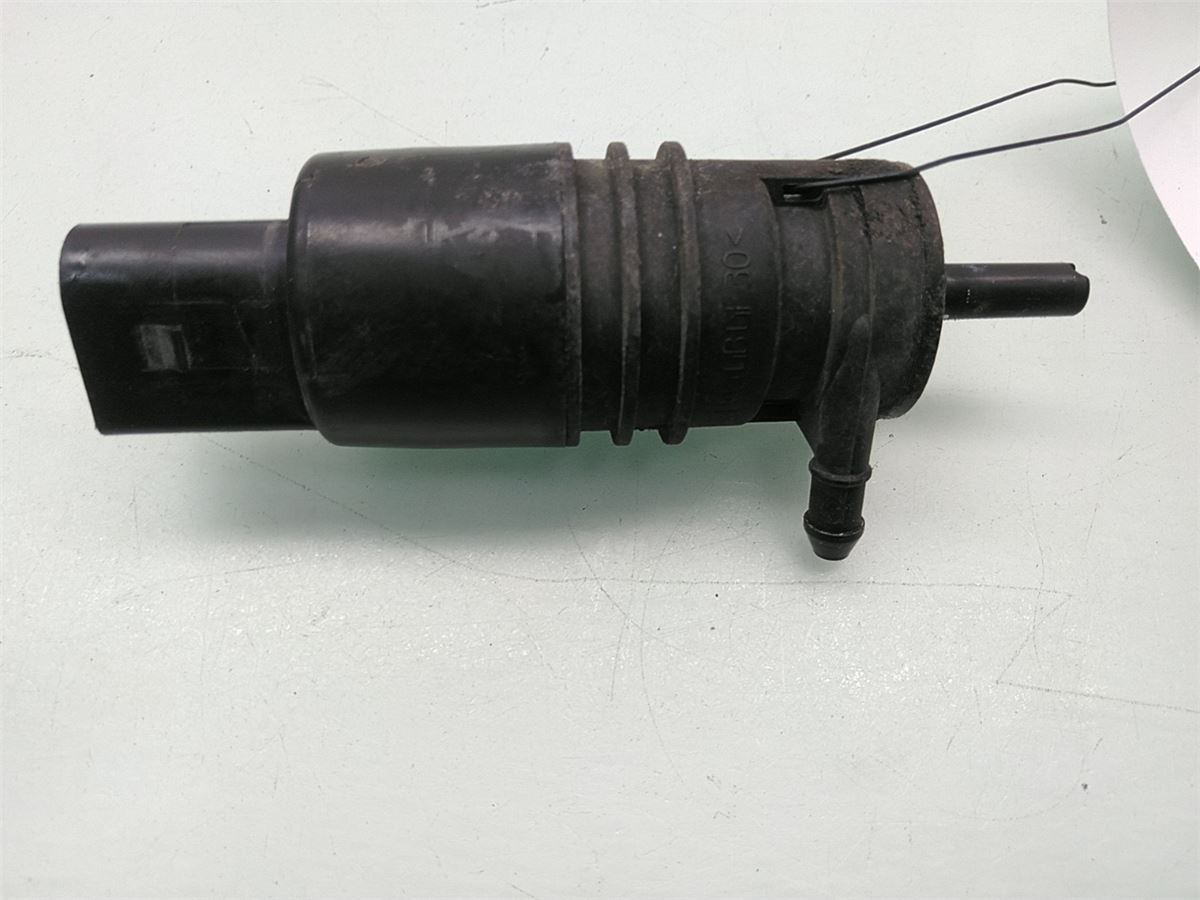 Spylerpumpe Frontrute – bilde 1