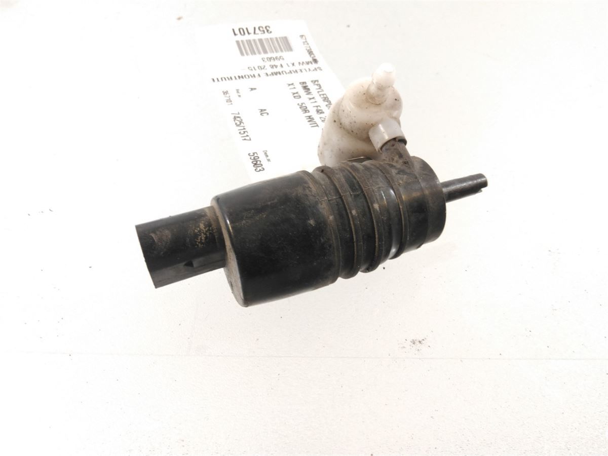 Spylerpumpe Frontrute – bilde 1