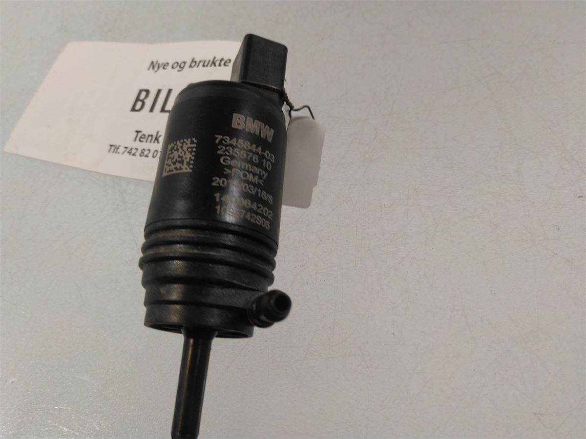 Spylerpumpe Frontrute – bilde 1