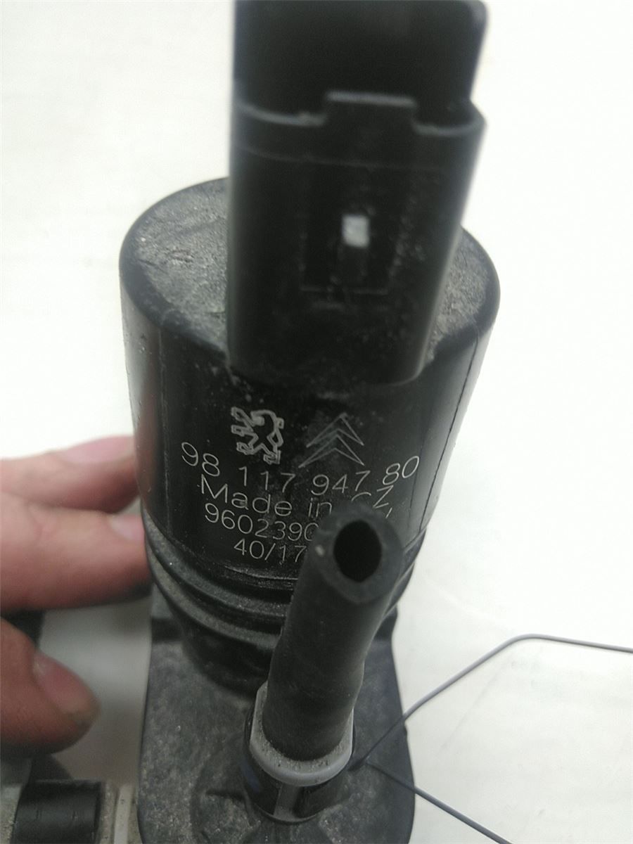 Spylerpumpe Frontrute – bilde 2