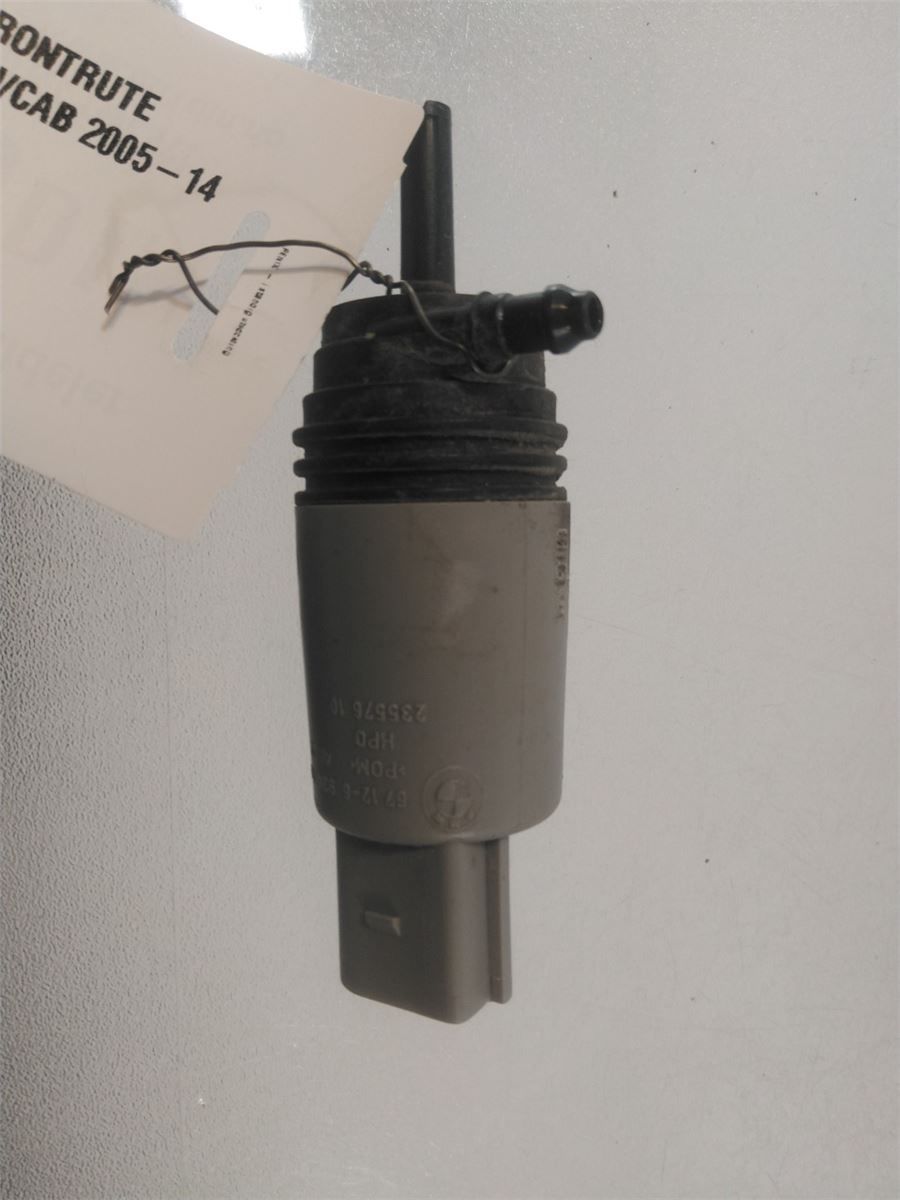 Spylerpumpe Frontrute – bilde 1