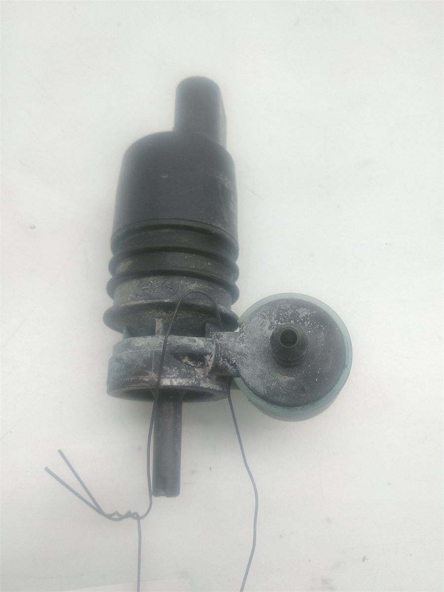 Spylerpumpe Frontrute – bilde 1