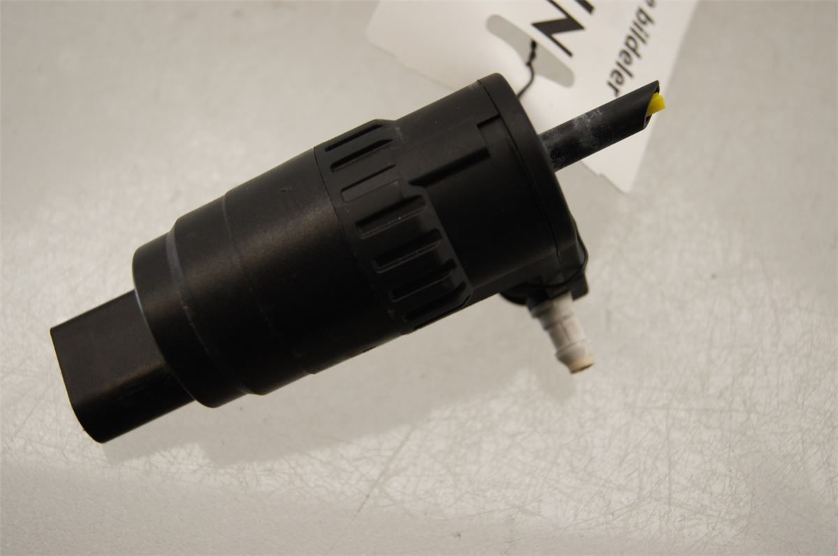 Spylerpumpe Frontrute – bilde 1