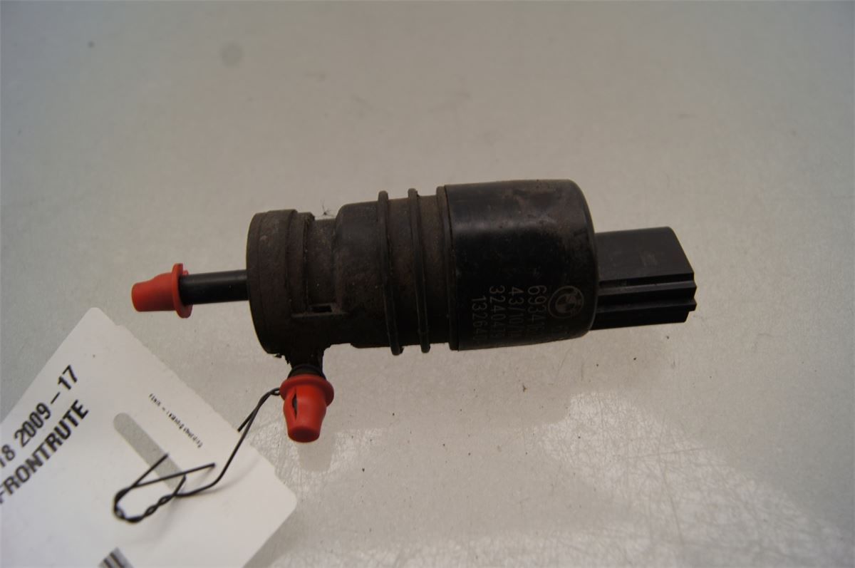Spylerpumpe Frontrute – bilde 1