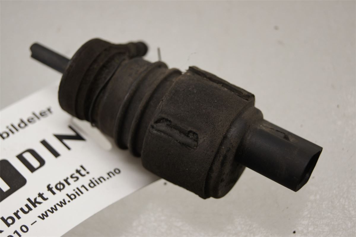 Spylerpumpe Frontrute – bilde 1