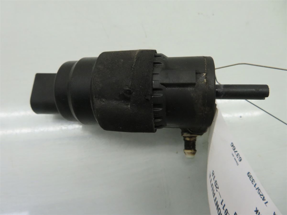 Spylerpumpe Frontrute – bilde 2