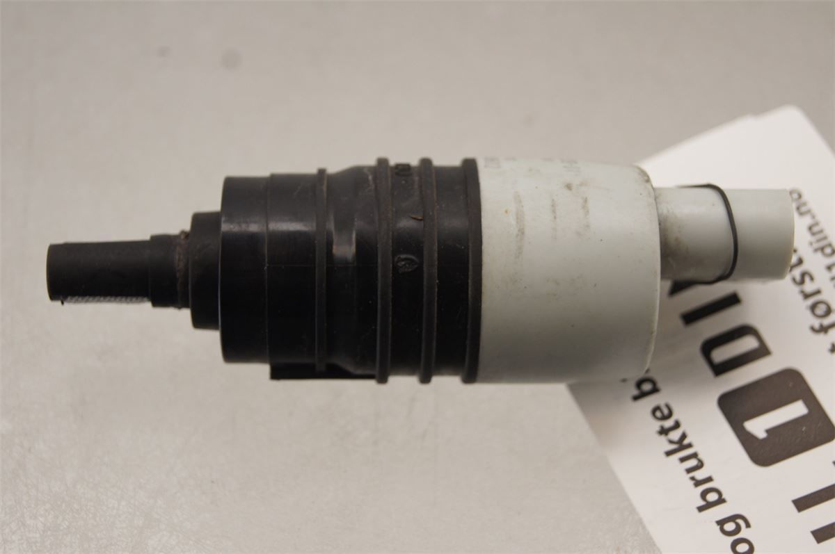 Spylerpumpe Frontrute – bilde 1