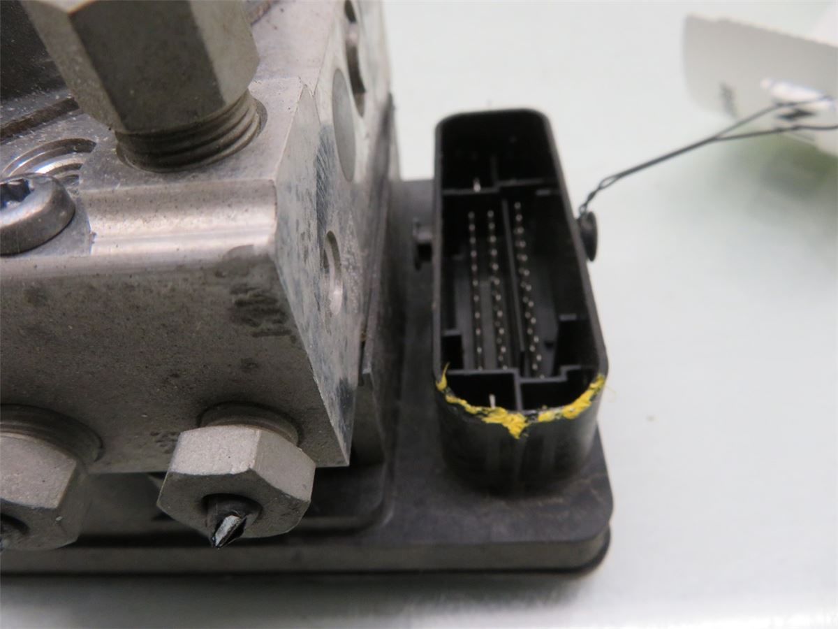 ABS Hydraulikkaggregat – bilde 2