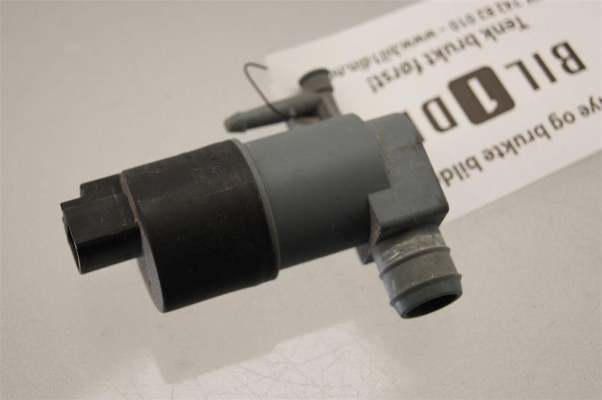 Spylerpumpe Frontrute – bilde 2